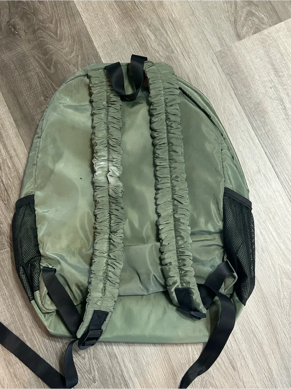 💗5 FOR $25💗 Steve Madden Olive Green Quilted Front Backpack